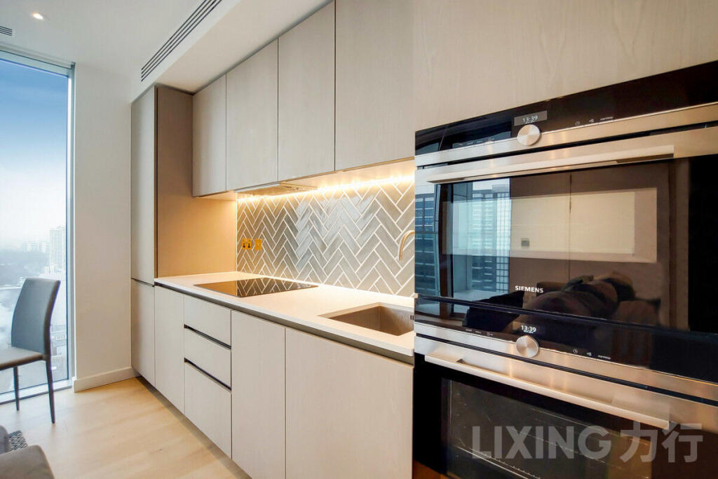 Main image of property: City Road, Old Street, EC1V 1AX