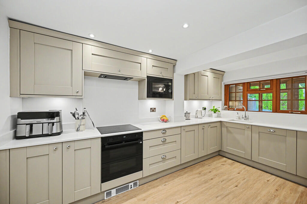House in Rugby, Thurlaston - View 6