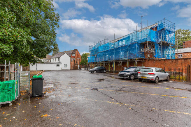 Car Park, Bakers Alley, High Street, Alton, Hampshire, GU34 1BD