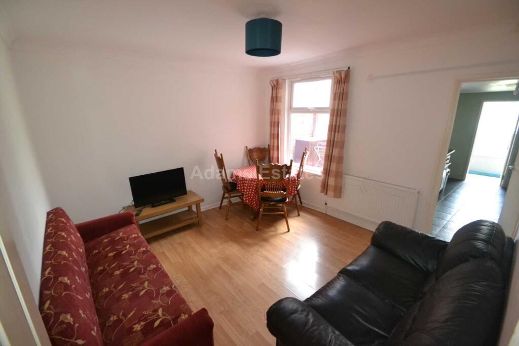 House in Reading - View 4