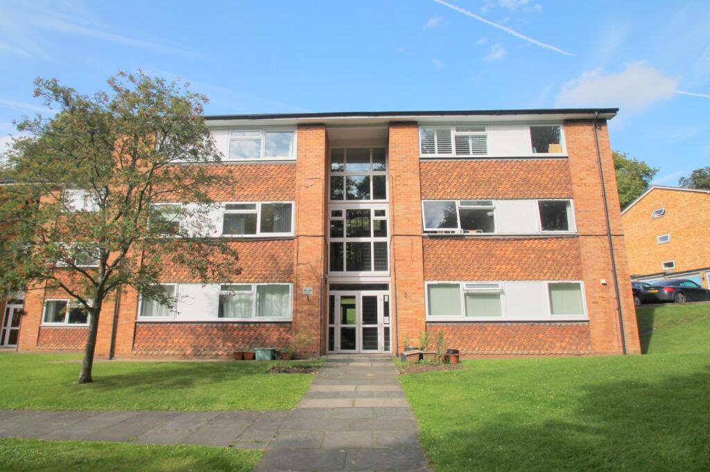 Main image of property: 2 bedroom Purpose Built Apartment in Whyteleafe