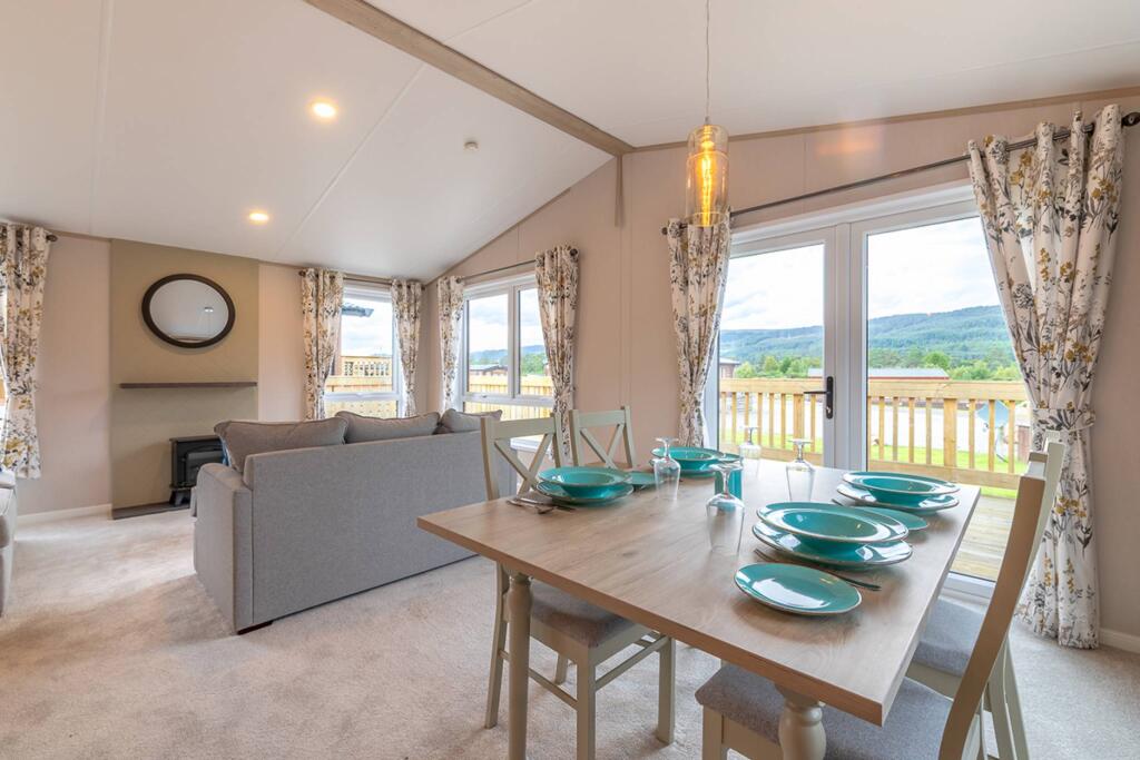 Lodge 21 Loch Ness Highland Retreat, Fort Augustus, PH32 4DS photo 5