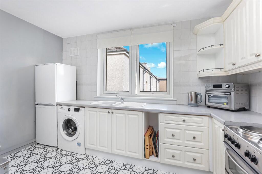 Apartment in Glasgow - View 3