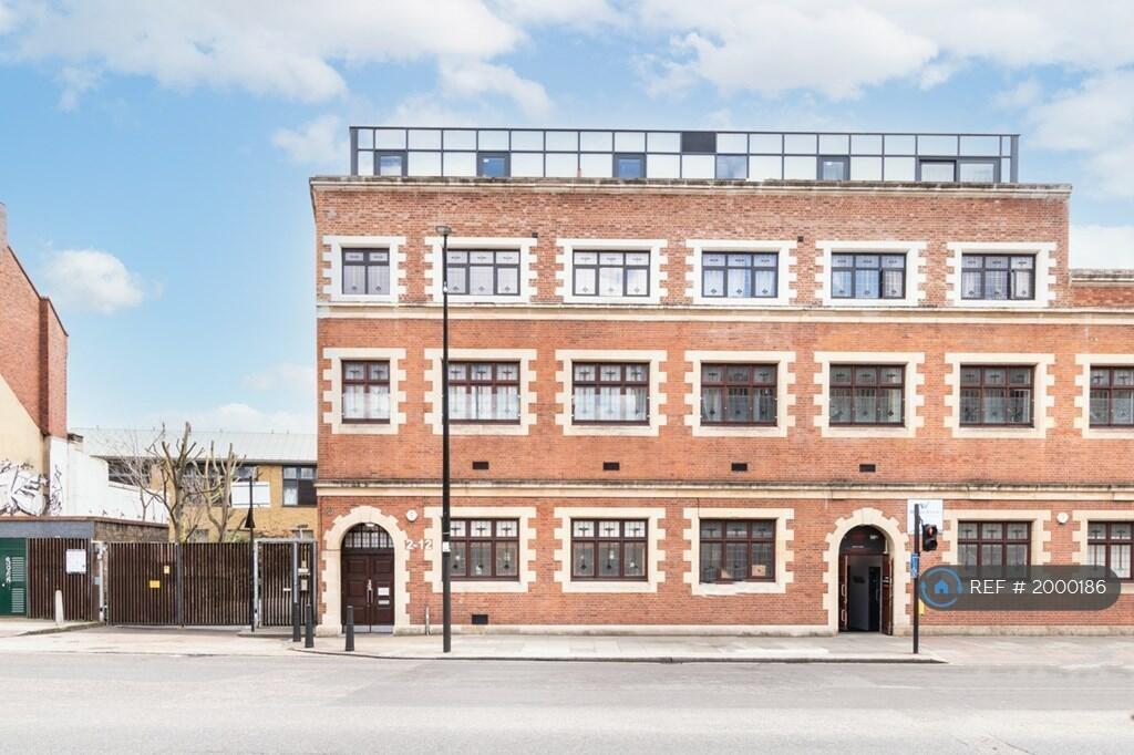 Cambridge Heath Road, London, E1 photo 2