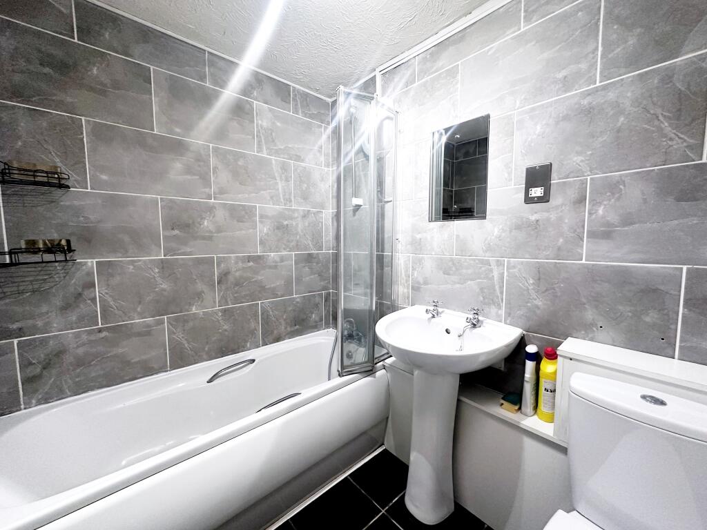 House in Peterborough - View 4