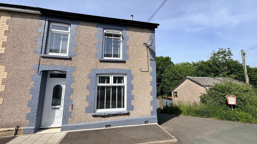 Main image of property: Bontnewydd Terrace, Trelewis, Treharris, CF46 6AF
