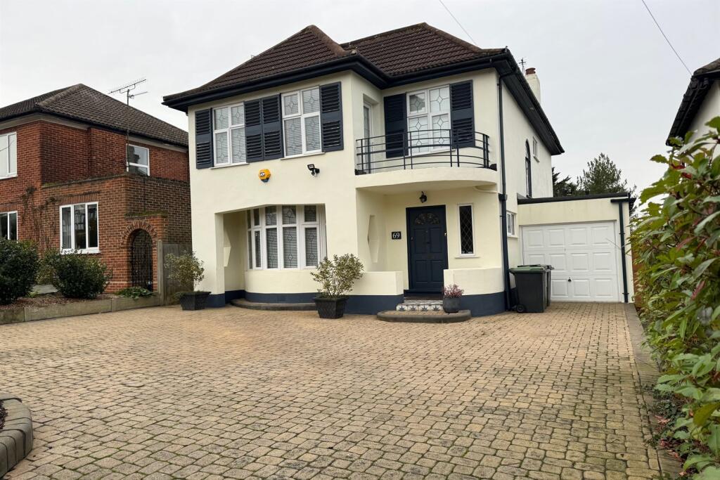 Main image of property: Stradbroke Grove, Buckhurst Hill, IG9