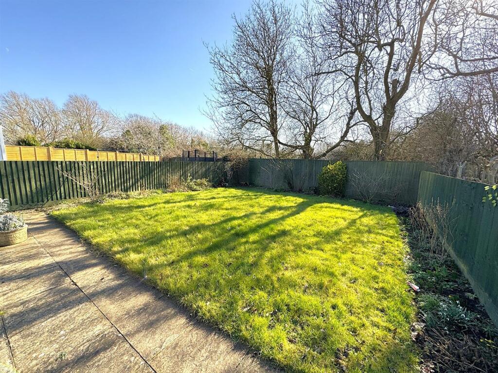 Tunwell Lane, Corby photo 4