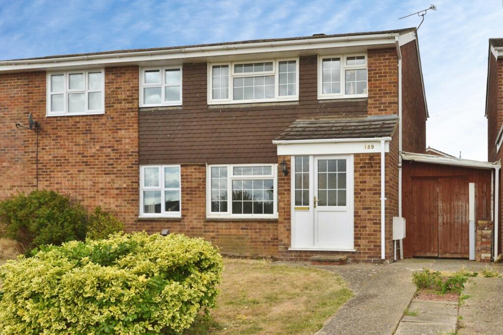 Main image of property: Glebe Road, Deanshanger, Milton Keynes, Northamptonshire, MK19