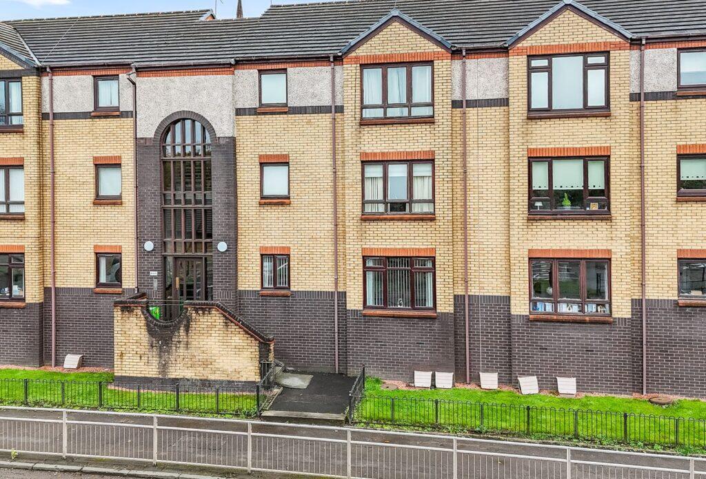 Main image of property: 40b Sunnyside Road, Coatbridge ML5 3DG