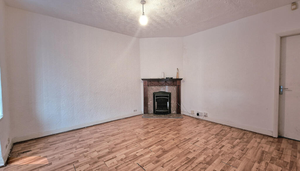 129, Langworthy Road photo 4
