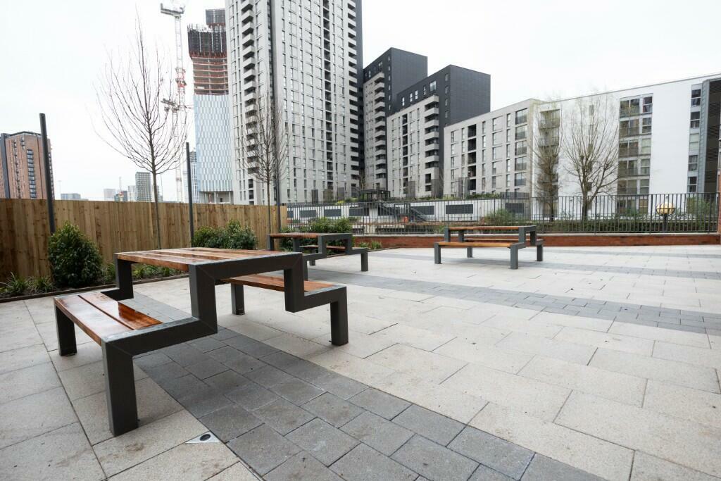 Apartment in Manchester - More
