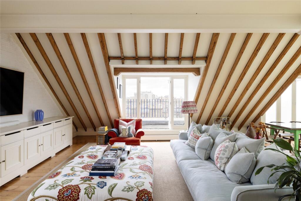 Apartment in London - View 5
