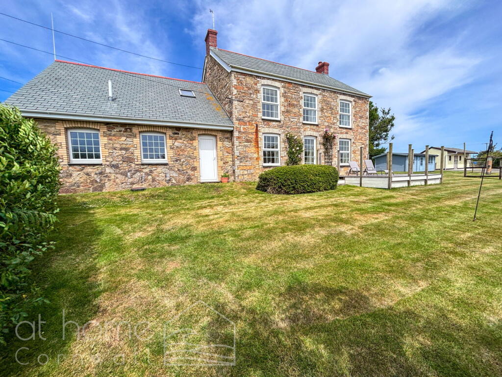 Main image of property: Traditional 5 bedroom Farmhouse with land and PLANNING PERMISSION FOR ADDITIONAL DWELLING