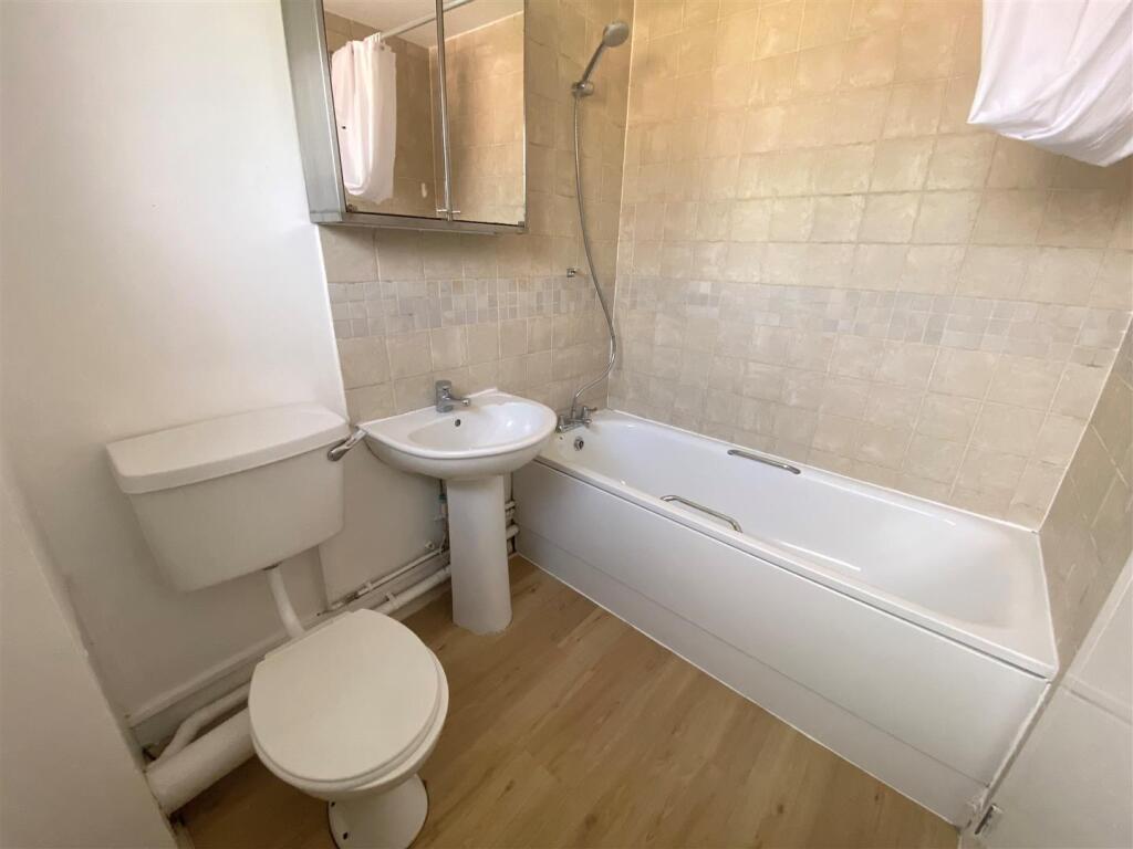 Additional image 2 of Chantry Court, Hatfield, Herts