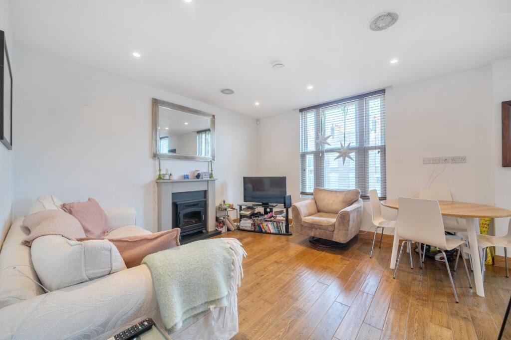 Ashley Road, London, N19 photo 2