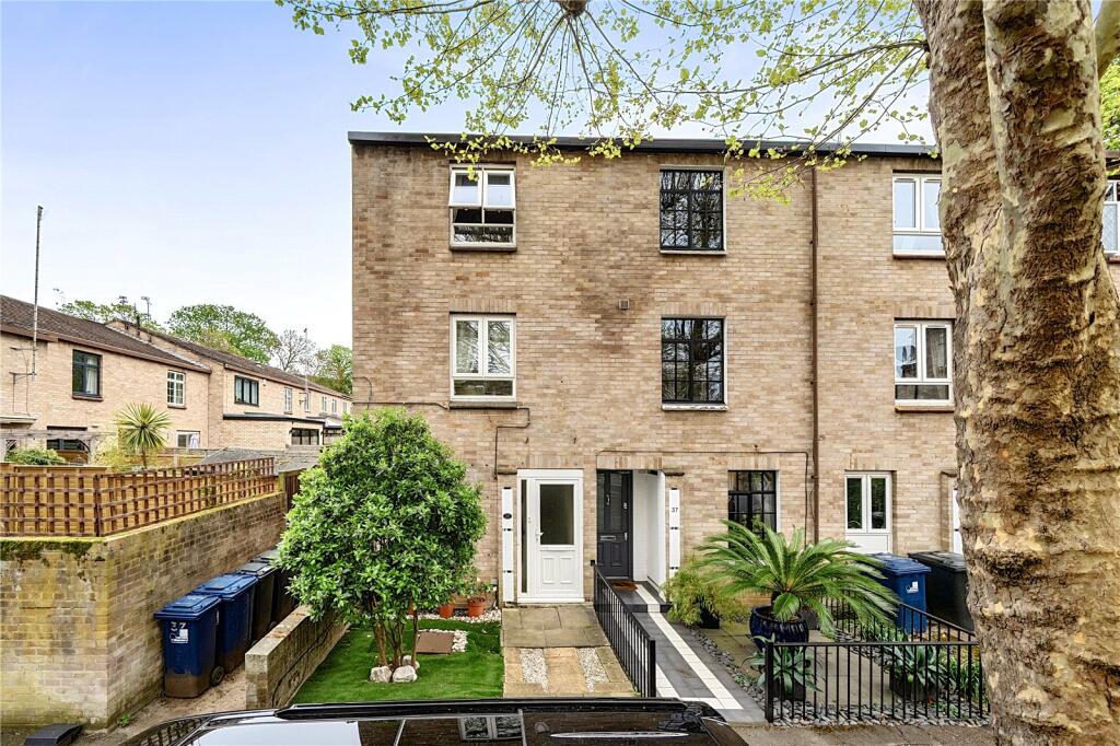 Main image of property: Buckingham Close, Ealing