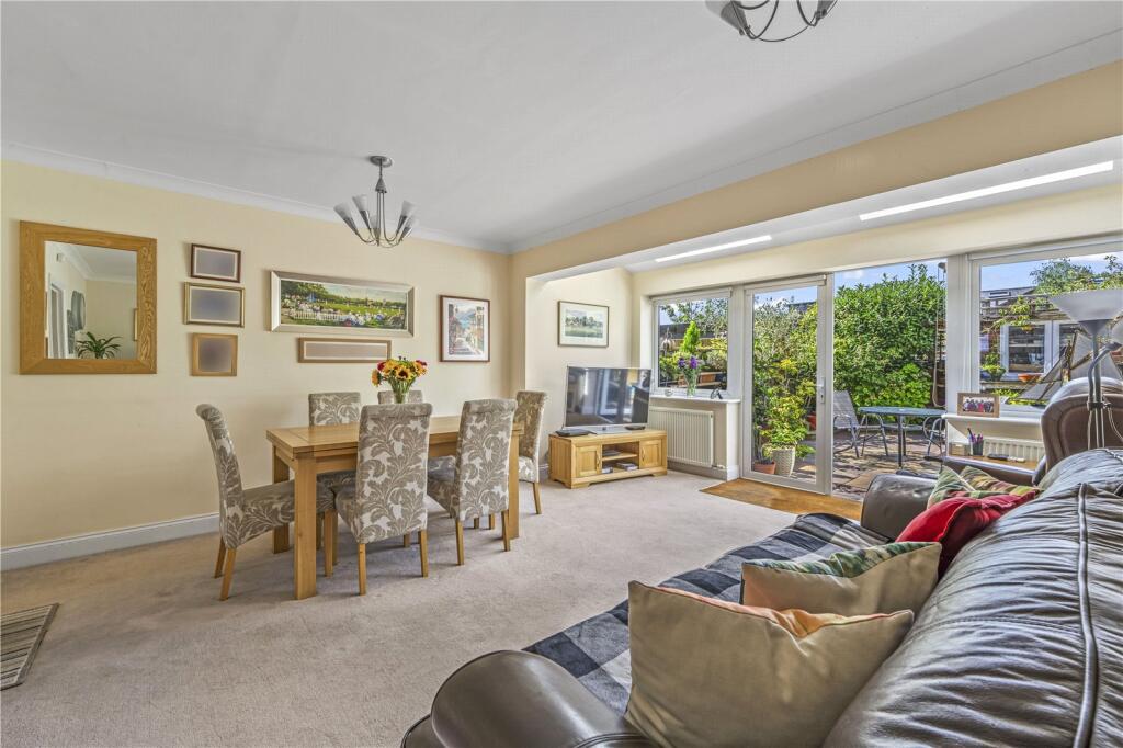 House in London - View 3