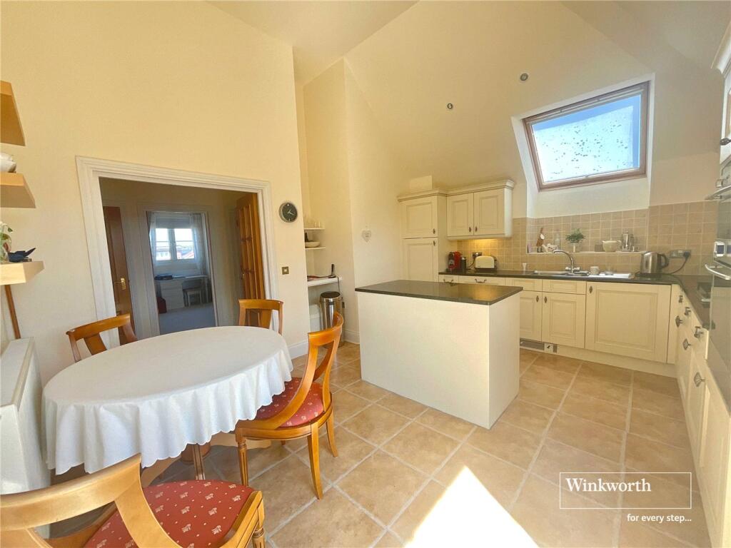 Wortley Road, Highcliffe, Christchurch, Dorset, BH23 photo 2