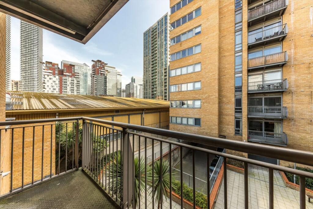 Main image of property: Cassilis Road, Canary Wharf