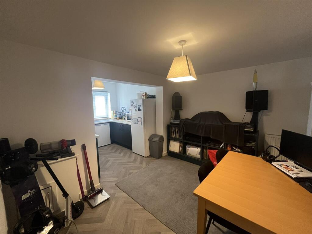 Knights Way, Newent - View 4