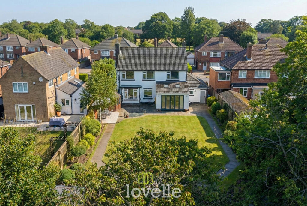 Allestree Drive, Scartho, Grimsby, DN33 photo 2