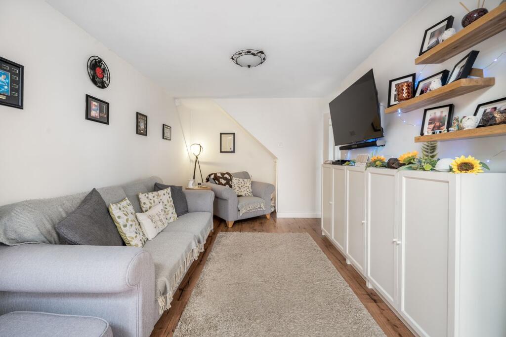 House in Stroud, Stonehouse - View 4