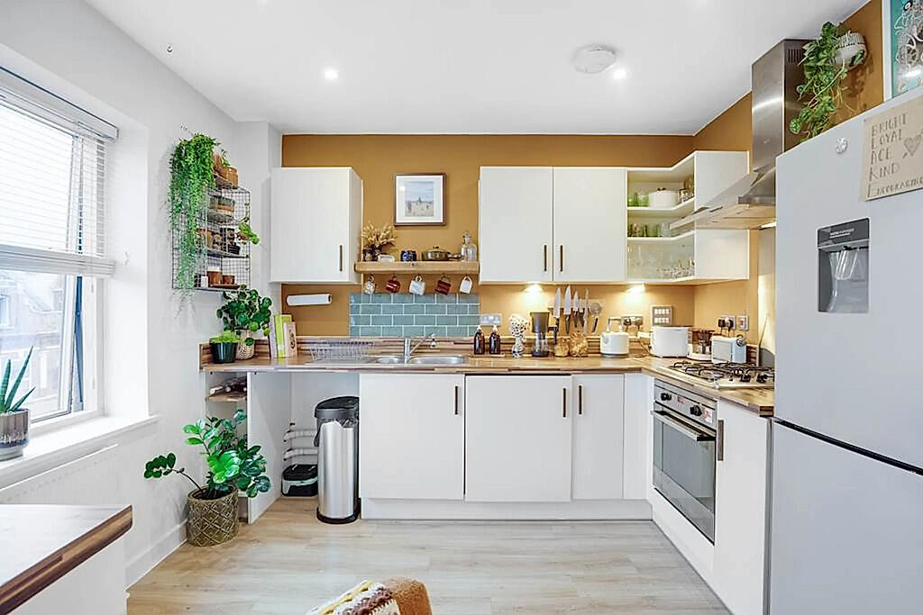 Apartment in London - View 3