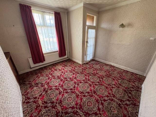 School Lane, Standish, Wigan WN6 photo 3