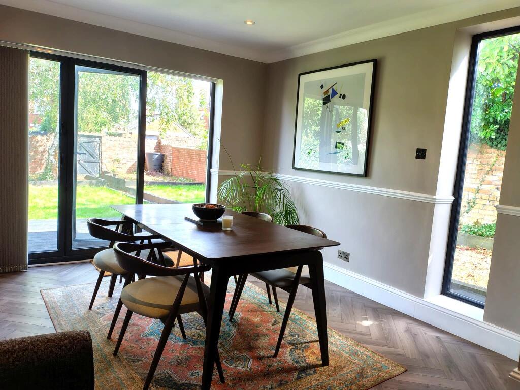 Apartment in Cardiff, Penylan - View 3