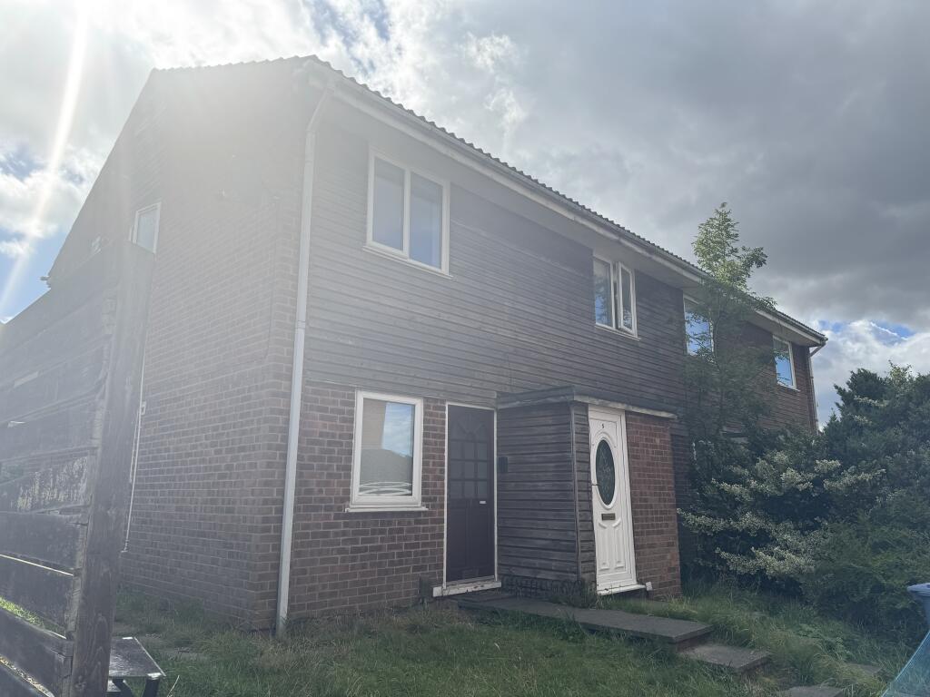 Main image of property: Aspen Court, Forst Town, NG19
