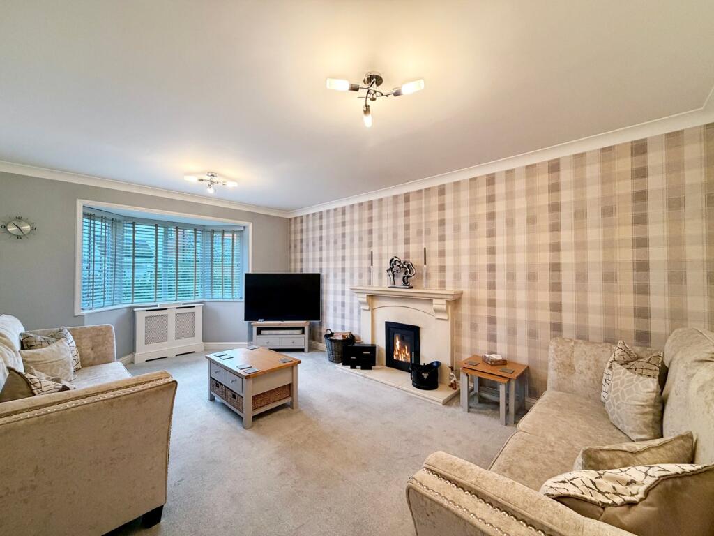 Hercules Road, Rendlesham, IP12 photo 2