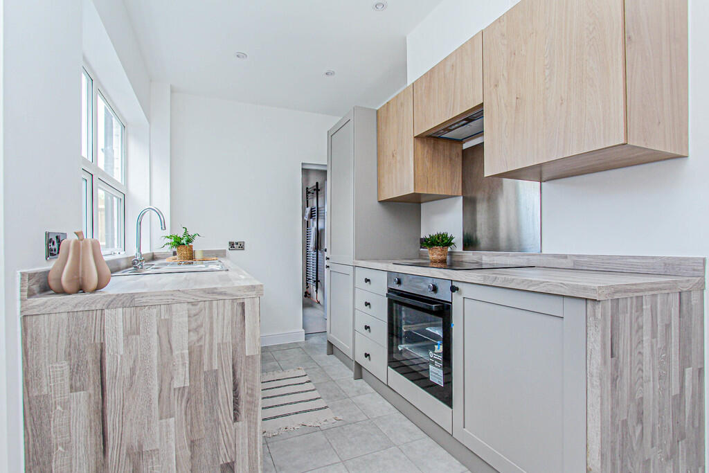 House in Finedon, North Northamptonshire - View 5