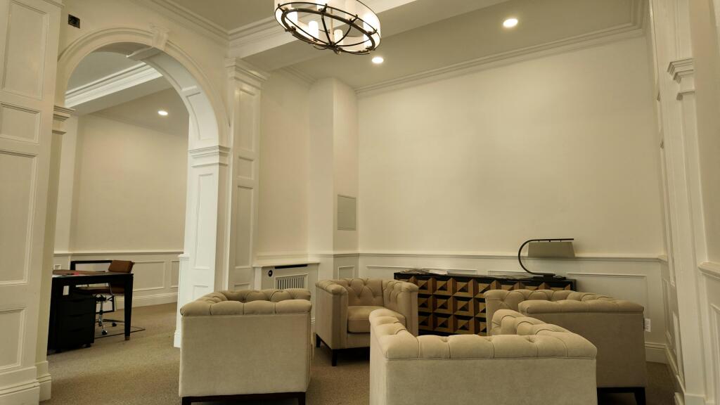Aln Room .1.jpg