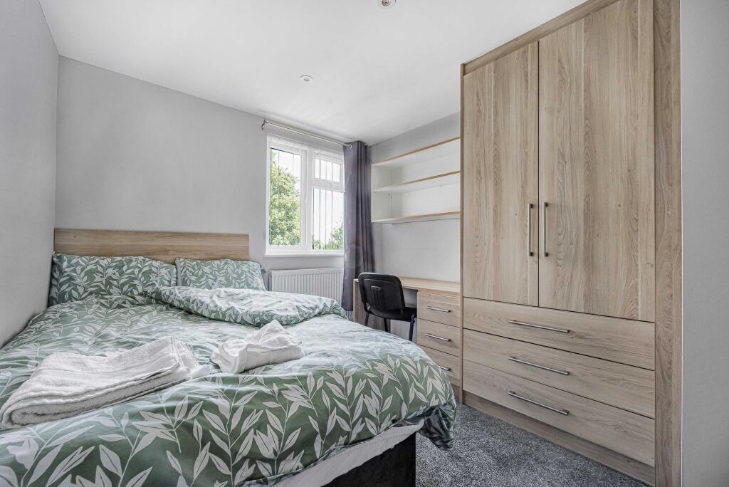 Main image of property: St Johns Street, Reading, RG1