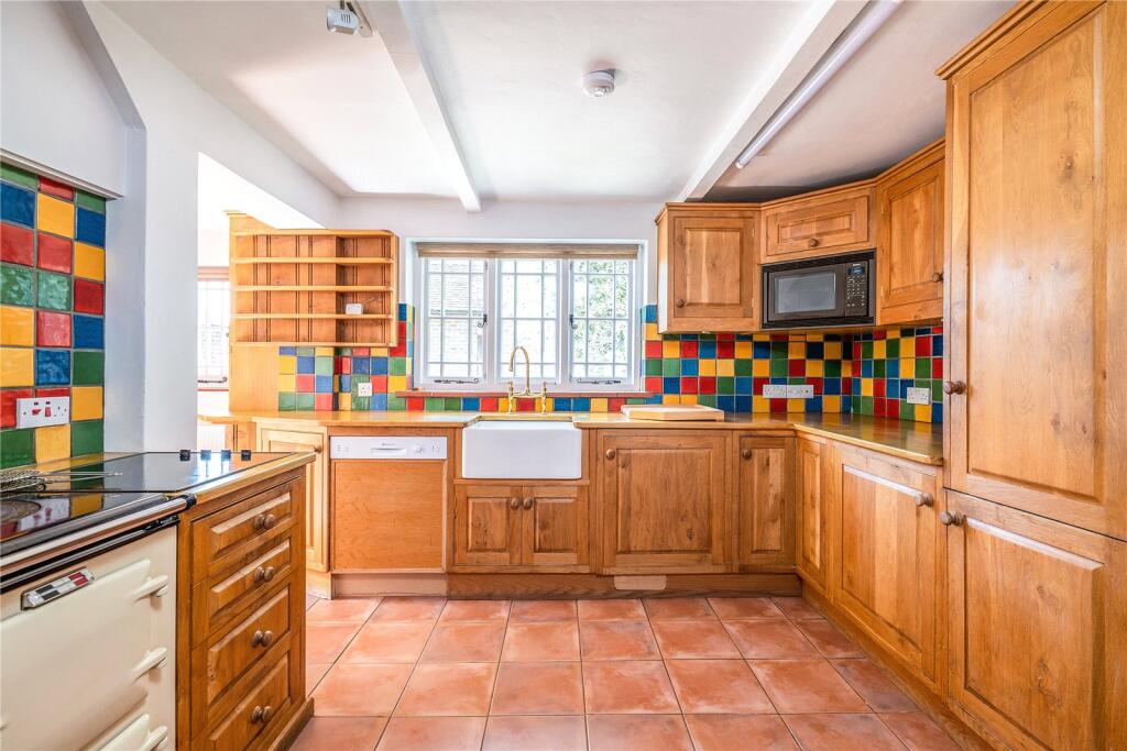 House in Redhill - View 4