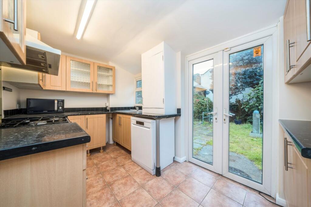 House in London - View 5