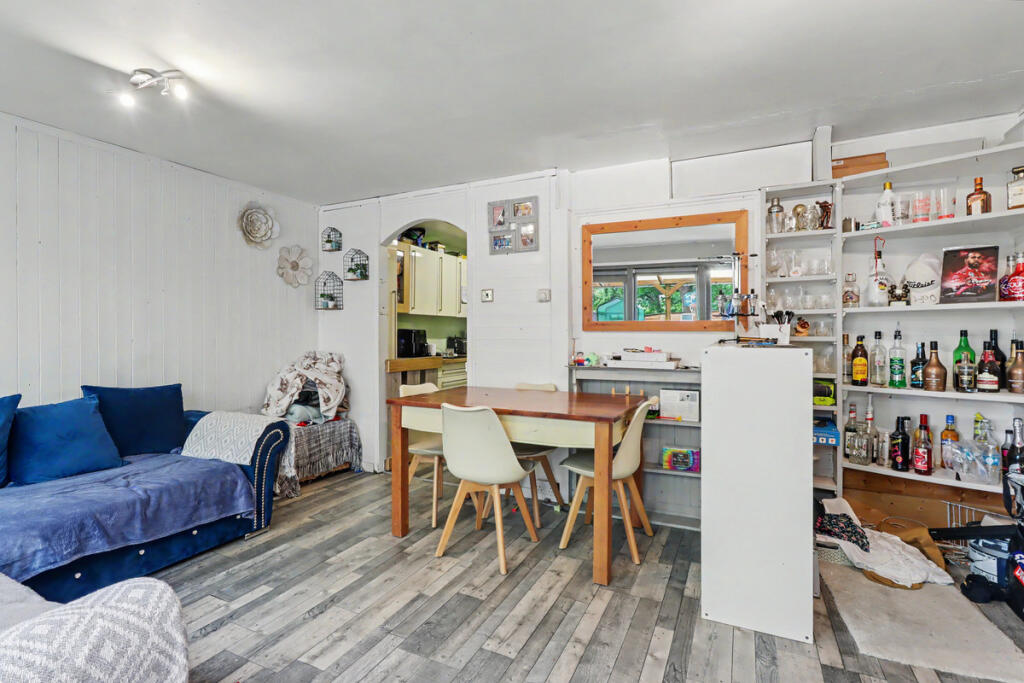 Gibbwin, Milton Keynes photo 2