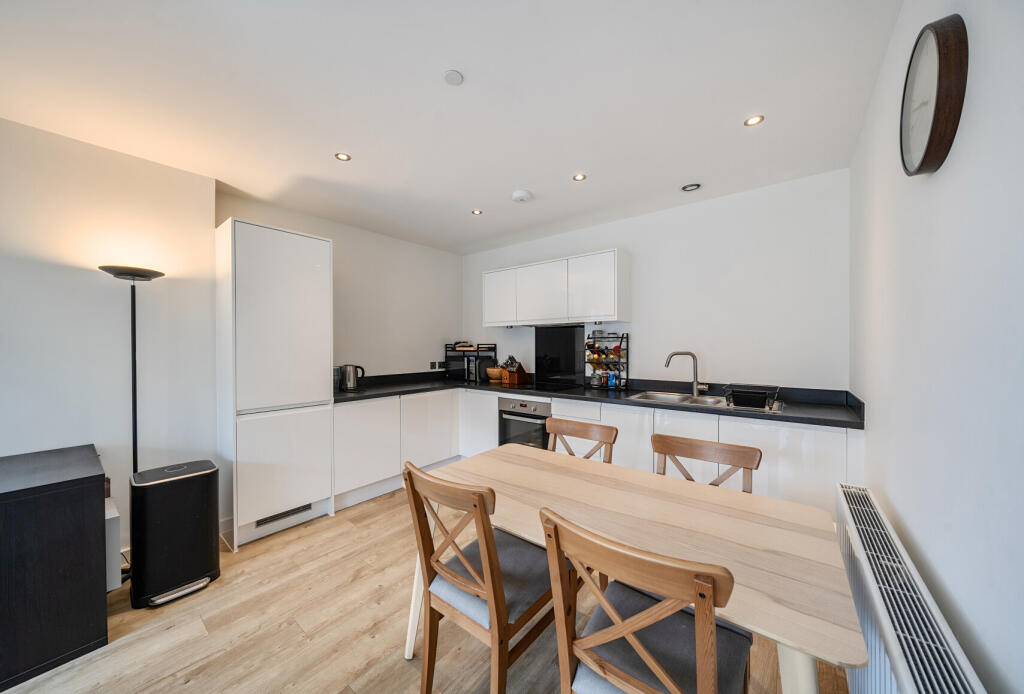Apartment in London - View 4