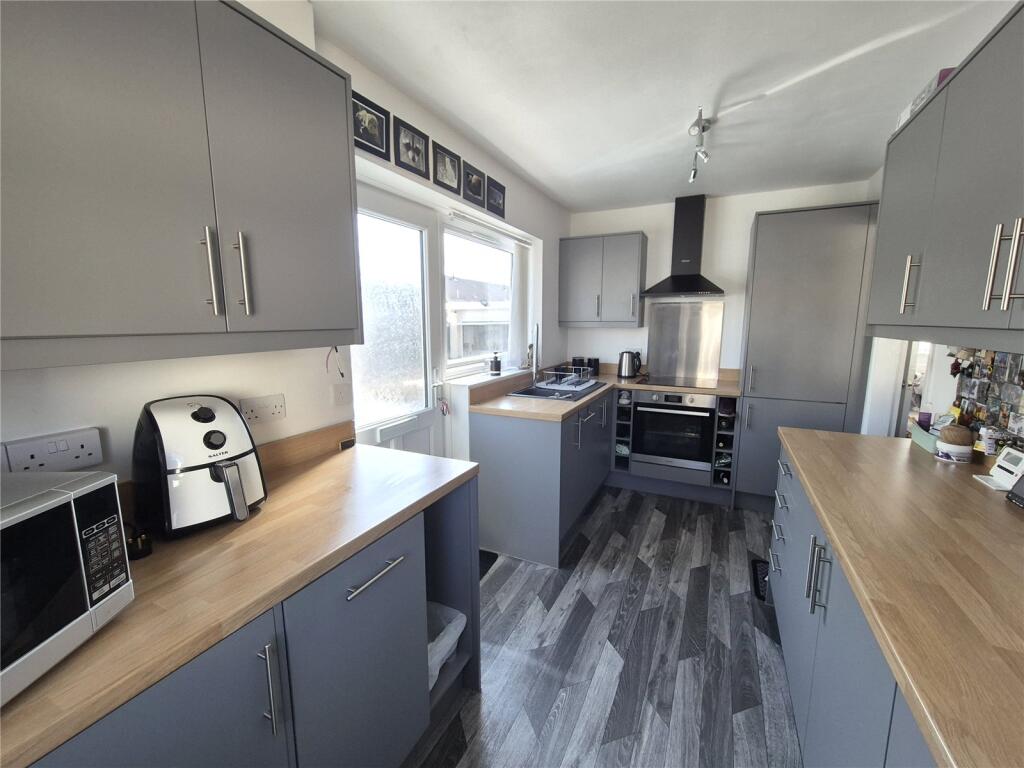 House in Taunton - View 5