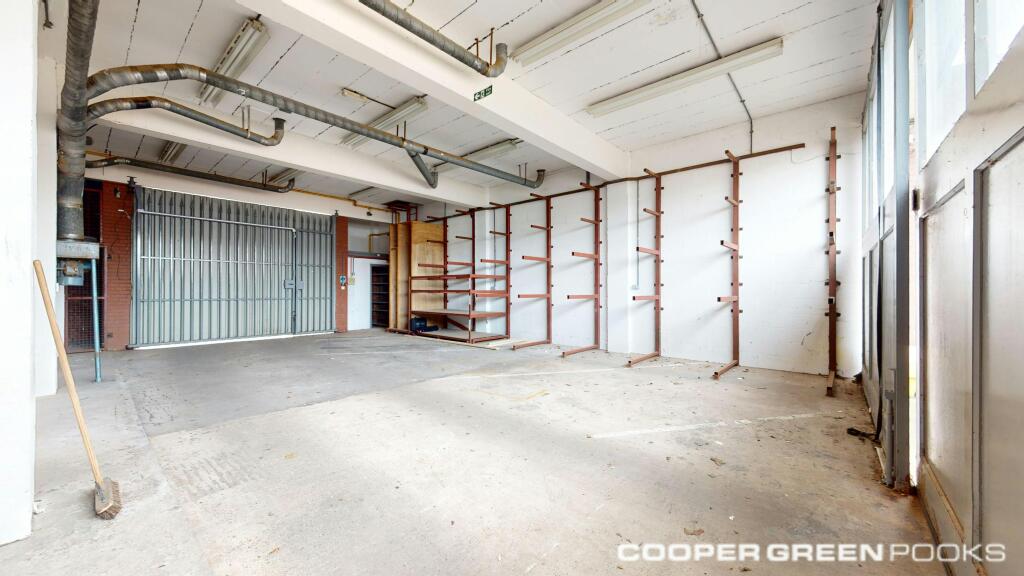 Silkmoor Frankwell Loading Area.jpg