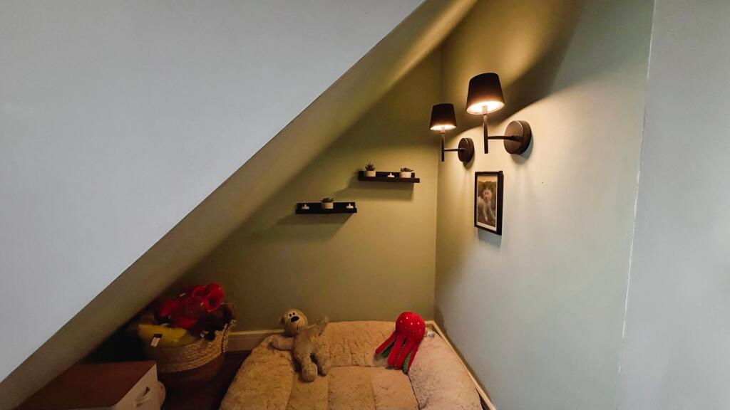 House in Wakefield - View 4