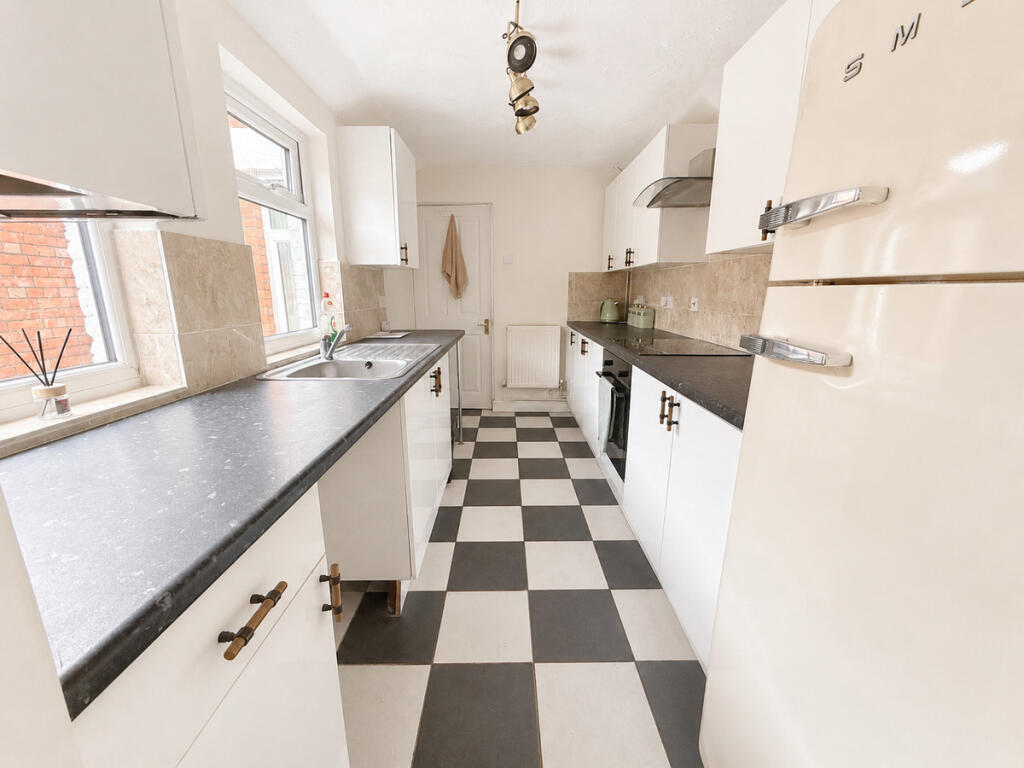 House in Stratton St Margaret, Kingsdown - View 4