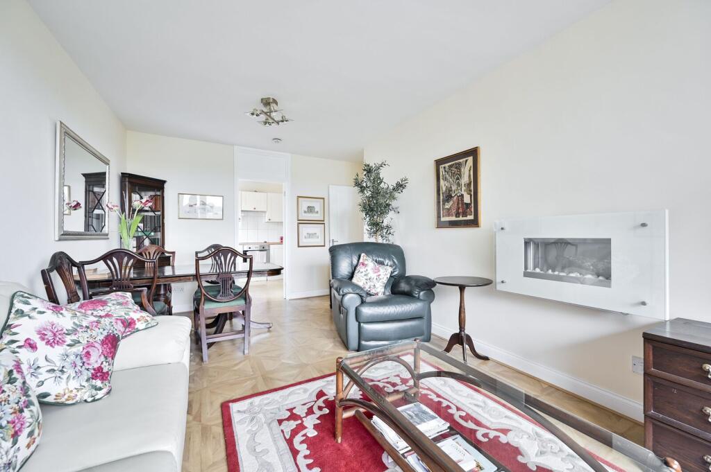 Apartment in London - View 2