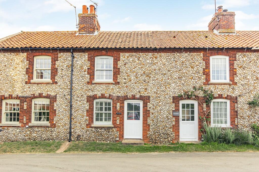 2-bed house on Perfect Embodiment of a Period Cottage in Burnham Market, £295,000