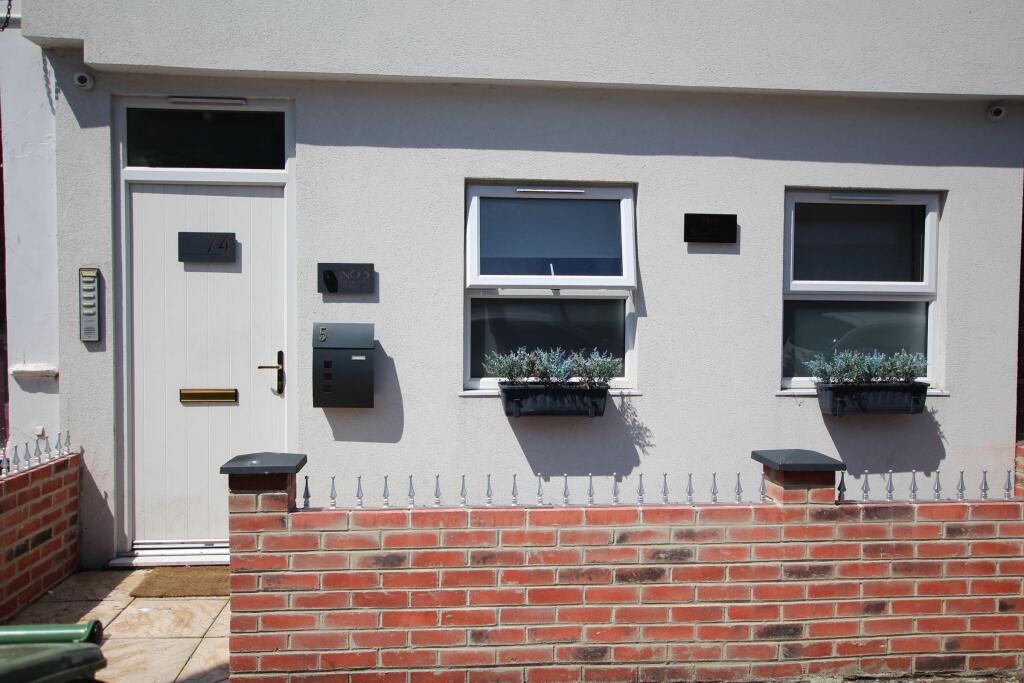 Main image of property: 74 Seaside Flat 1, Eastbourne