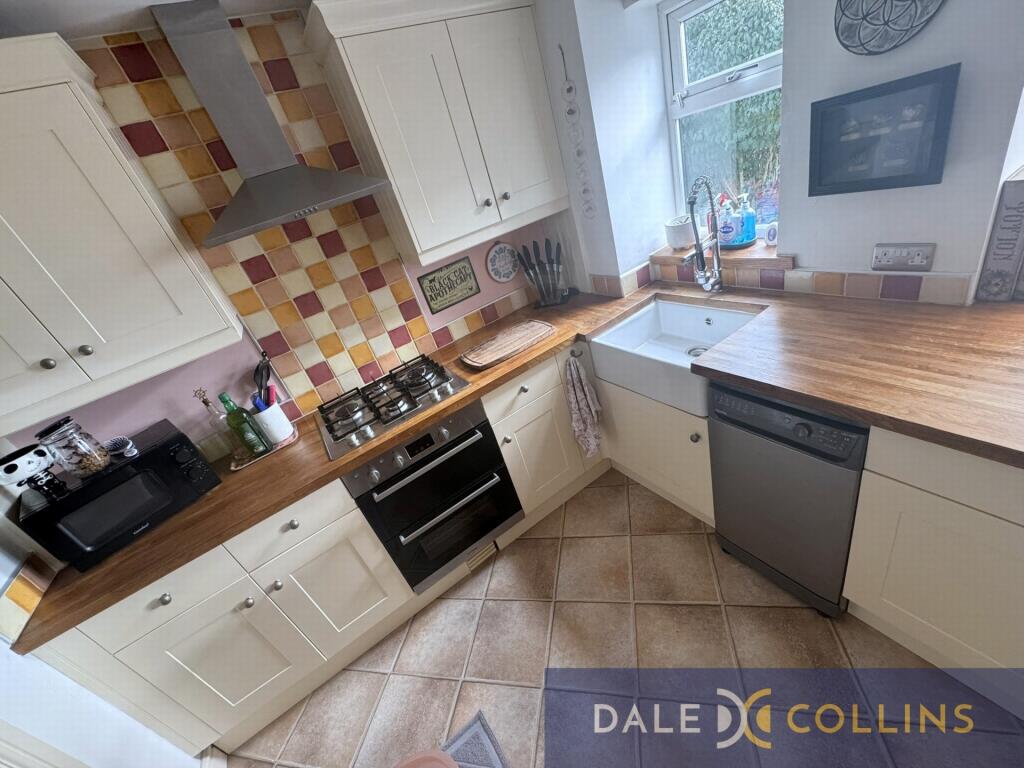 House in Stoke-on-Trent - View 3
