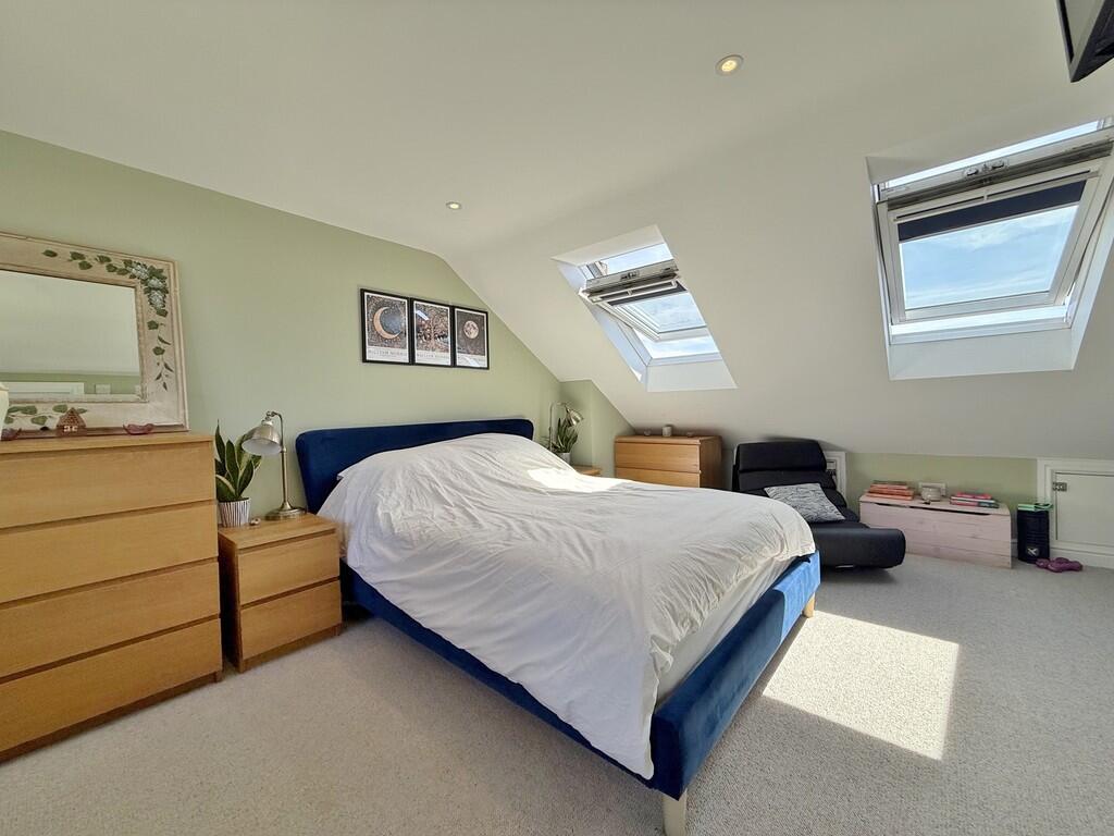 House in Portsmouth - View 4