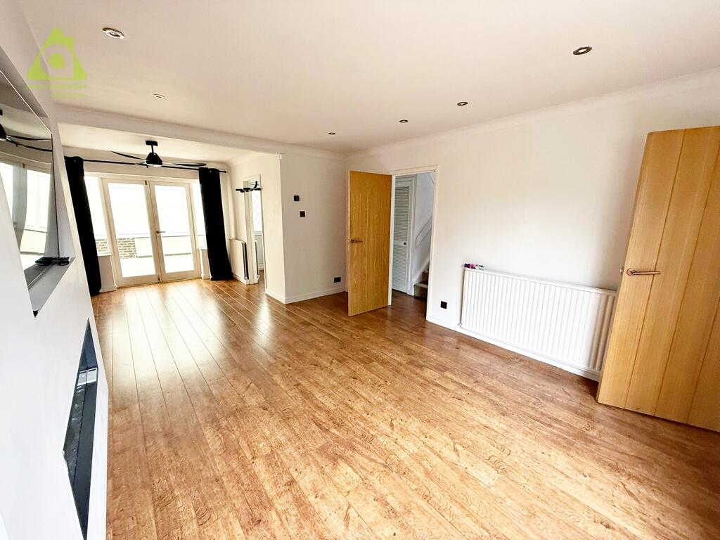 House in Bolton - View 3