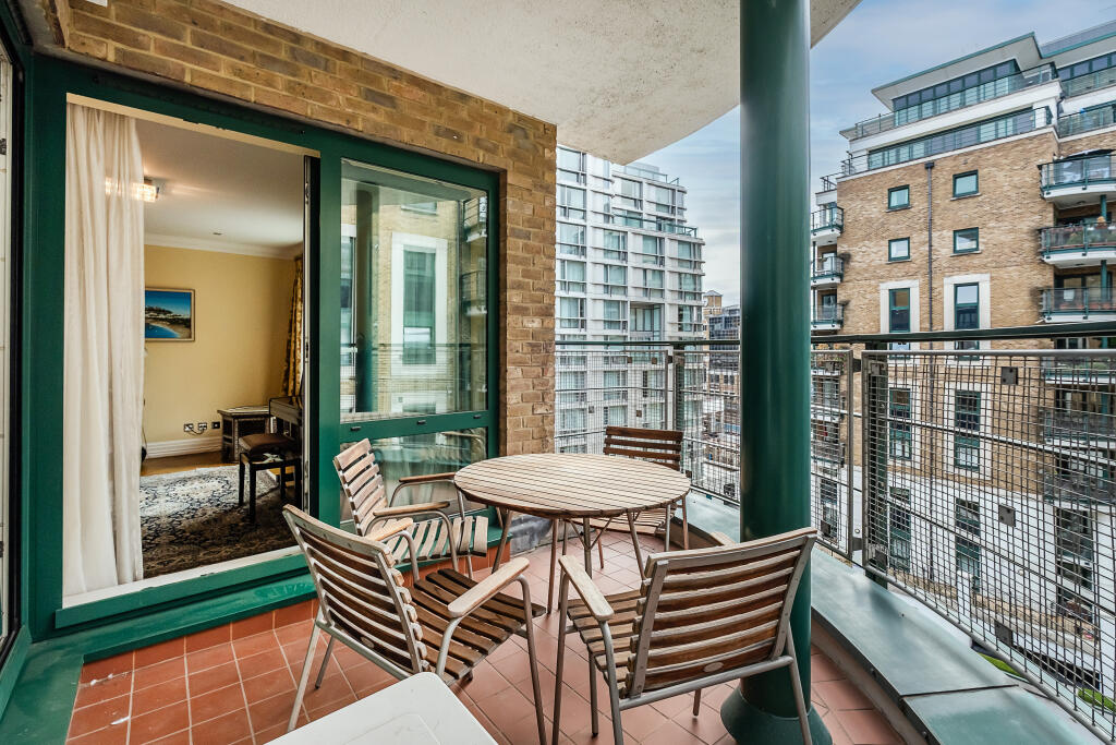 Apartment in London - View 5